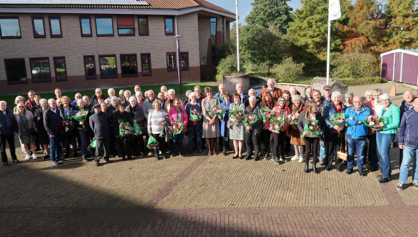 Burgemeester Van der Weele ontvangt 50-jarige echtparen