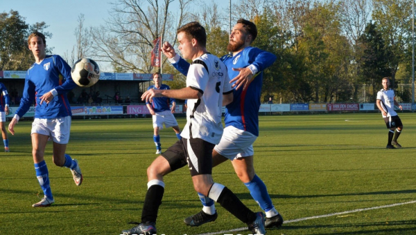 Karakteristieken &amp; Foto's : S.V. Marken - FC Weesp