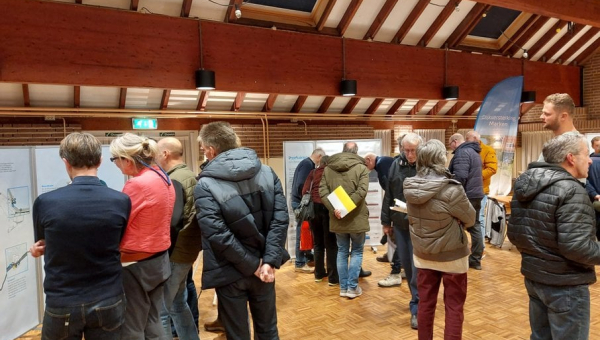 Informatiemarkt Dijkversterking Marken goed bezocht én gewaardeerd