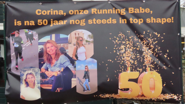 Corina, onze Running Babe, is na 50 jaar nog steeds in top shape!