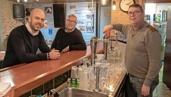 ’En weer gaat het geld naar Monnickendam’