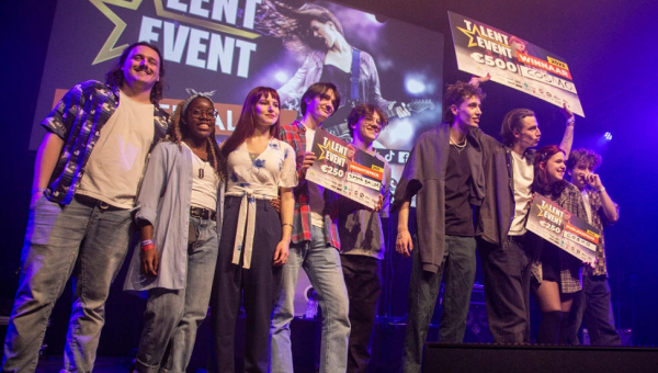 Sasha Sailor wint promotieprijs bij Talent Event 2022/2023