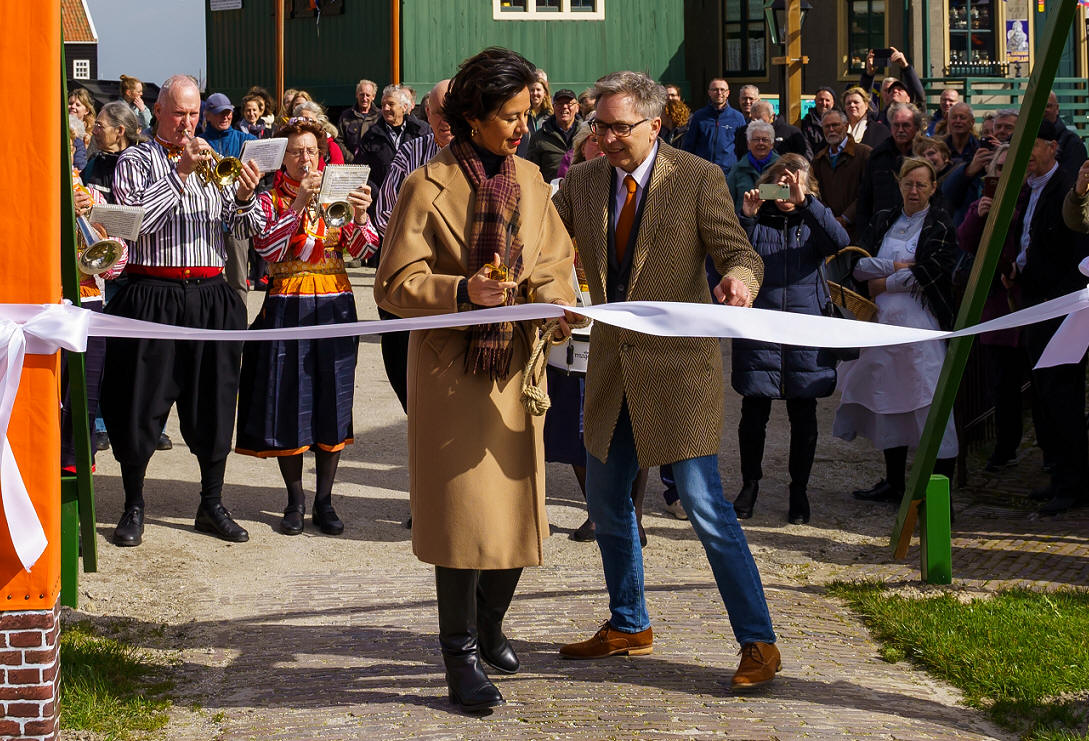 Staatssecretaris Gunay Uslu opent jubileumjaar Zuiderzeemuseum