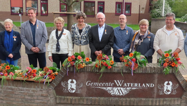 Vijf Koninklijke onderscheidingen op Marken