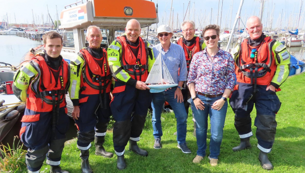 KNRM Marken ontvangt € 2.616 van Jachthaven Waterland