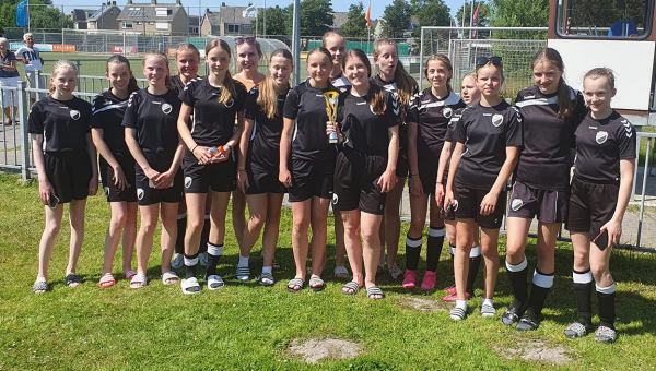 S.V. Marken MO15-1 tweede bij 1e klasse toernooi op Marken