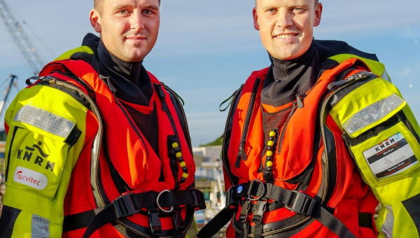 Vanaf donderdag 22 juni wordt de KNRM serie 'Redders op Zee' herhaald