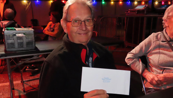 Klaas Boes wint Klaverjassen Marker Havenfeesten