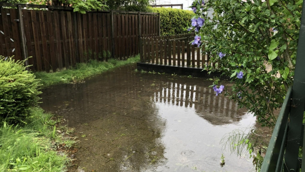 Wateroverlast nabij De Duikjes op Marken