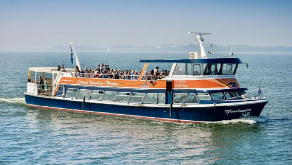 Wie wil Kermis maandag om 10.30 uur met het 'bootje' naar Volendam?