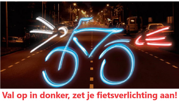 Val op in donker, zet je fietsverlichting aan!