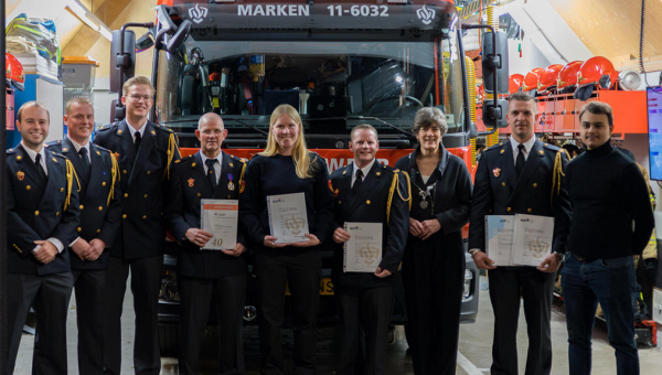 Dirk de Waart viert 40-jarig brandweer jubileum