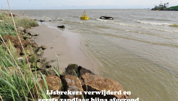 IJsbrekers verwijderd en eerste zandlaag bij Rozewerf