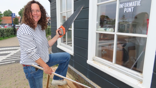 Laura de Haas, nieuwe gastvrouw van het informatiepunt