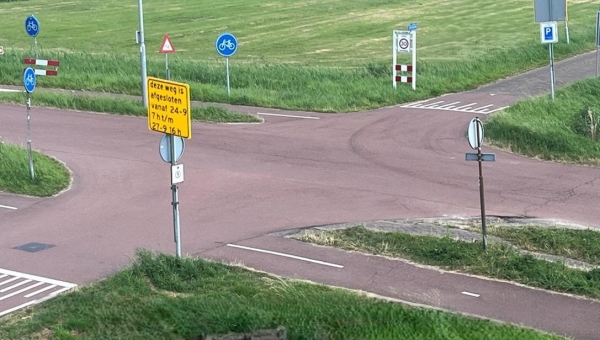 LET OP -- Werkzaamheden kruising Walandweg / Zereiderpad