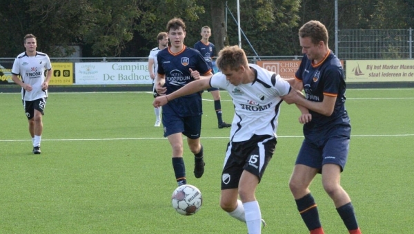 Karakteristieken &amp; Foto's : S.V. Marken - VV Egmond