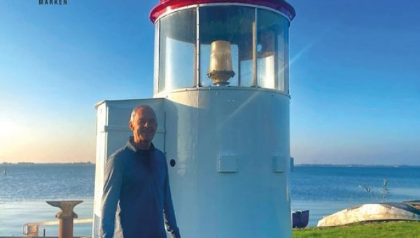 Onze vuurtoren in de lak