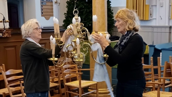 Koperwerk is weer gepoetst in Grote Kerk