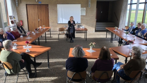 Achtste 'Marker Koffie Speciaal' met thema 'Mantelzorg'