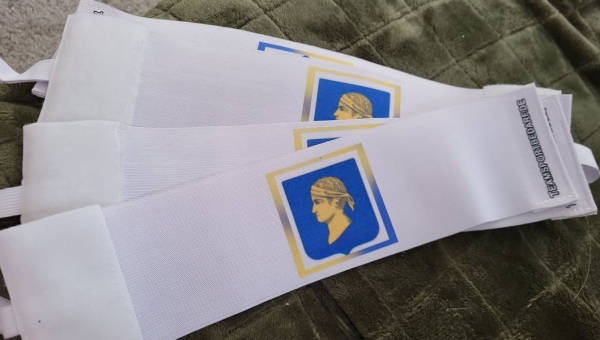 Eilandraad schenking aan SV Marken