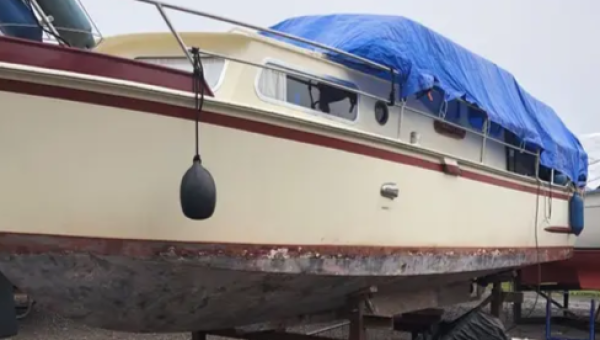 Voorjaarscontrole op het gebruik van antifouling
