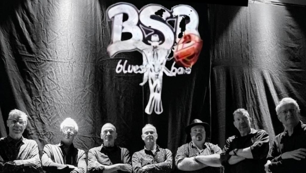 Bull Shit Bluesband in Jazzclub Mahogany Hall in Edam