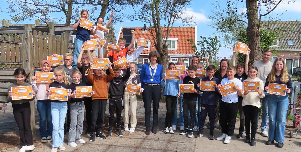 Huldiging op Marken voor winnaar HackShield-competitie