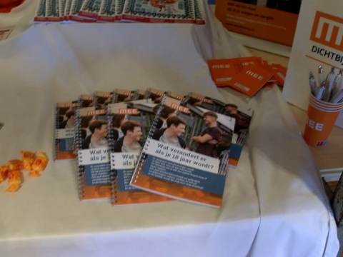 20250415JongerenmarktTrefpuntMarken.00 04 18 05.Still004Omroep PIM