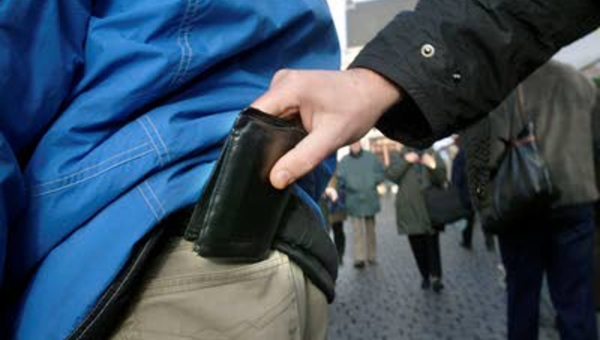 Zakkenrollers actief op Marken