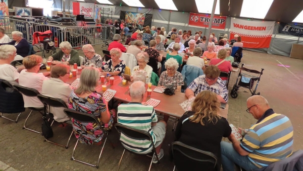 Open Lunchtafel &amp; Bingo