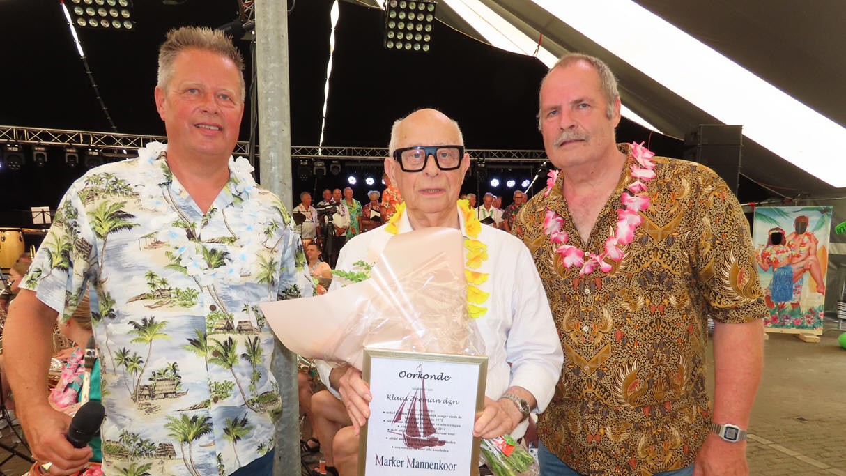 Klaas Zeeman krijgt Marker Mannenkoor oeuvreprijs