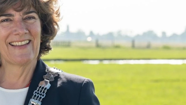 Column burgemeester Marian van der Weele