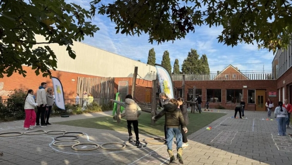 Scholen in gemeente Waterland van start met Beweeguitjes en Pleinpret!