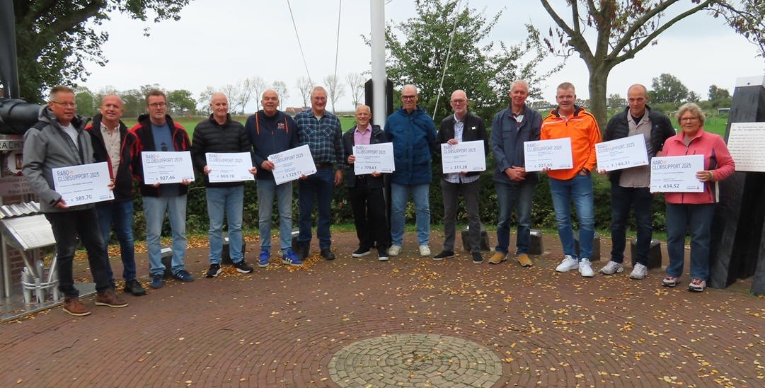 Tien Marker organisaties krijgen cheques van Rabo ClubSupport