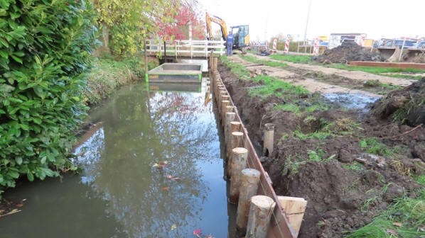 Lodder gestart met vervanging van beschoeiing nabij Kets / parkeerterrein