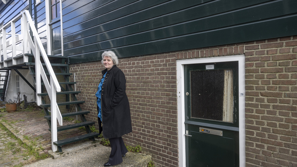 Haar woning is verkocht, maar Monique Uithuisje zet strijd tegen Waterland voort